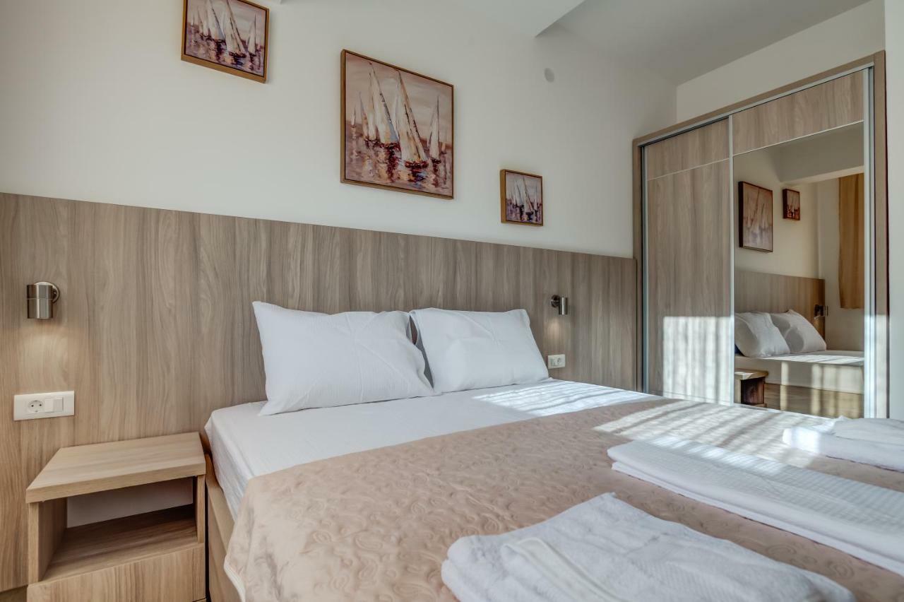 Adriatik Lux Apartments Budva Bagian luar foto