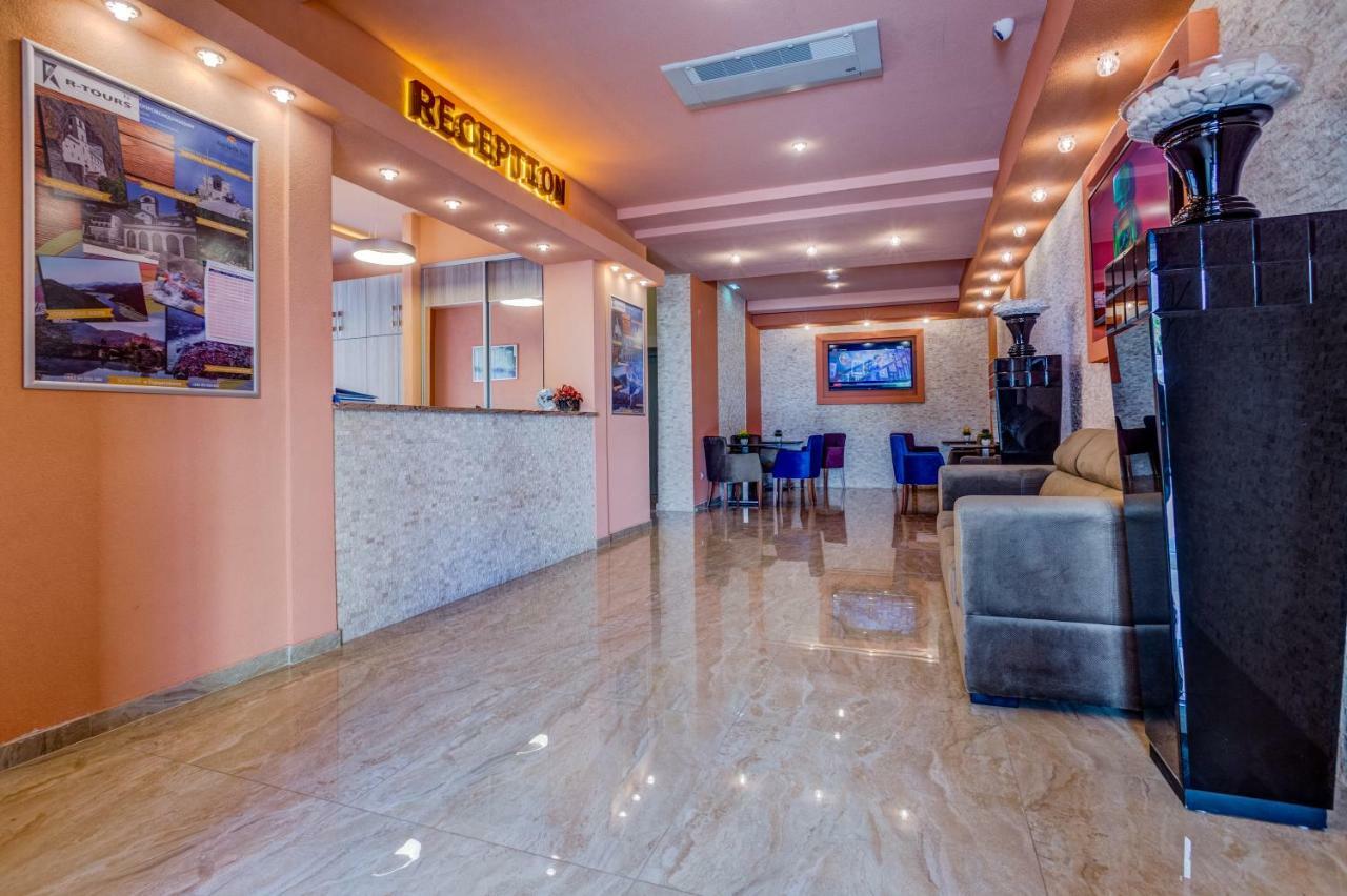 Adriatik Lux Apartments Budva Bagian luar foto